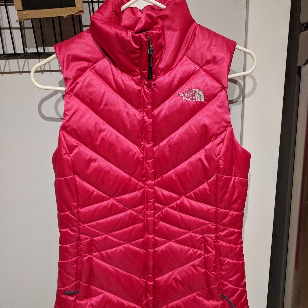 North Face Women's Pink Puffy 550 Vest